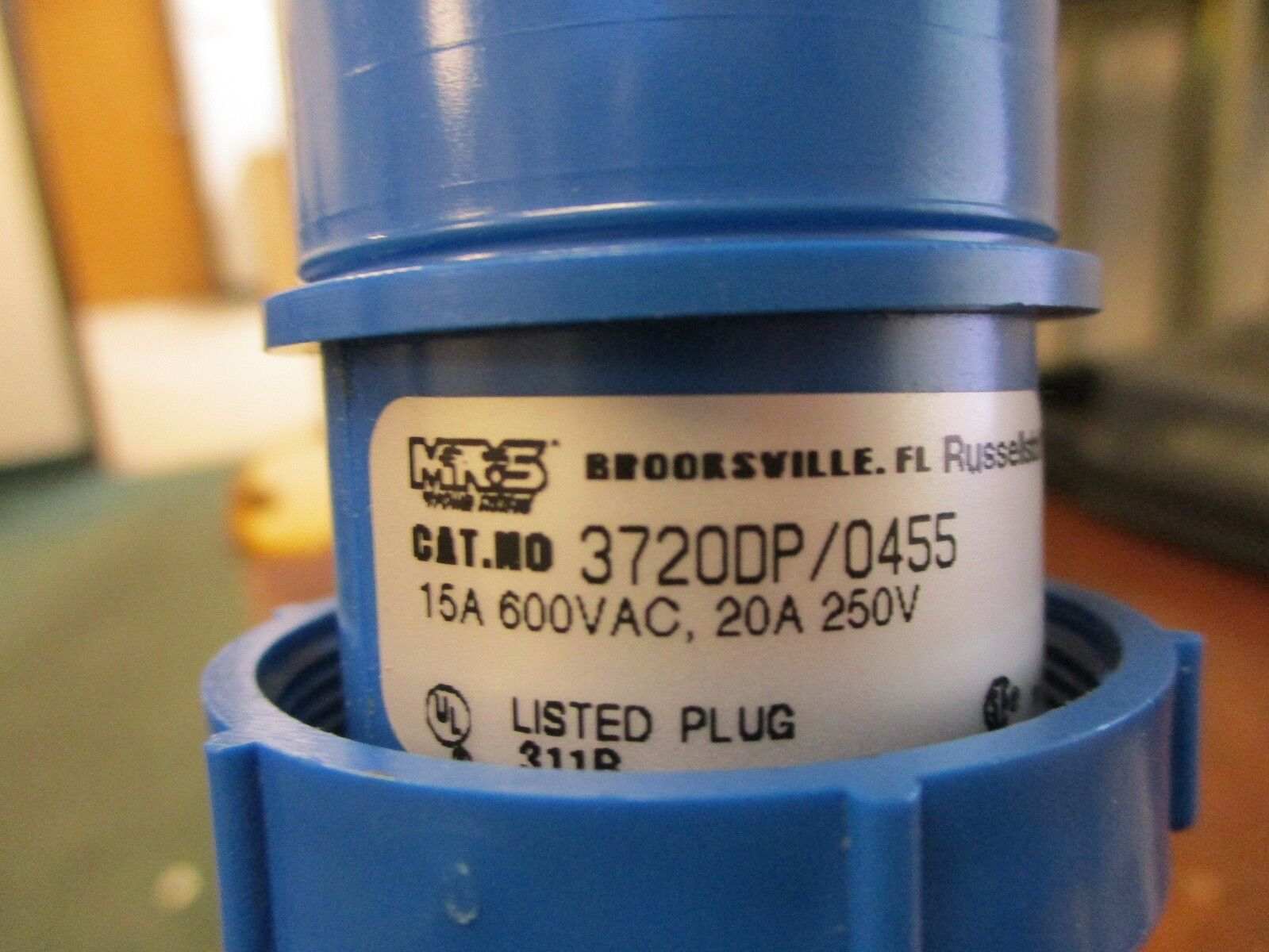 MRS Plug 3720DP/0455 15A@600V 20A@250V Used