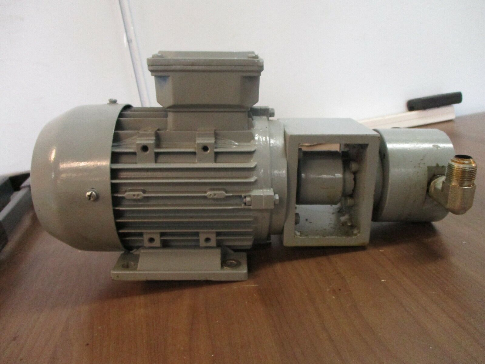 WNM Hydraulic Pump NB-B0 0.5HP 380V 50Hz Used