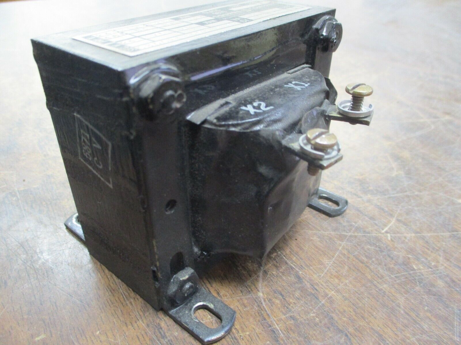 Square D Transformer 9070 E02 Ser. A 100VA Pri: 240/480V Sec: 24V Used