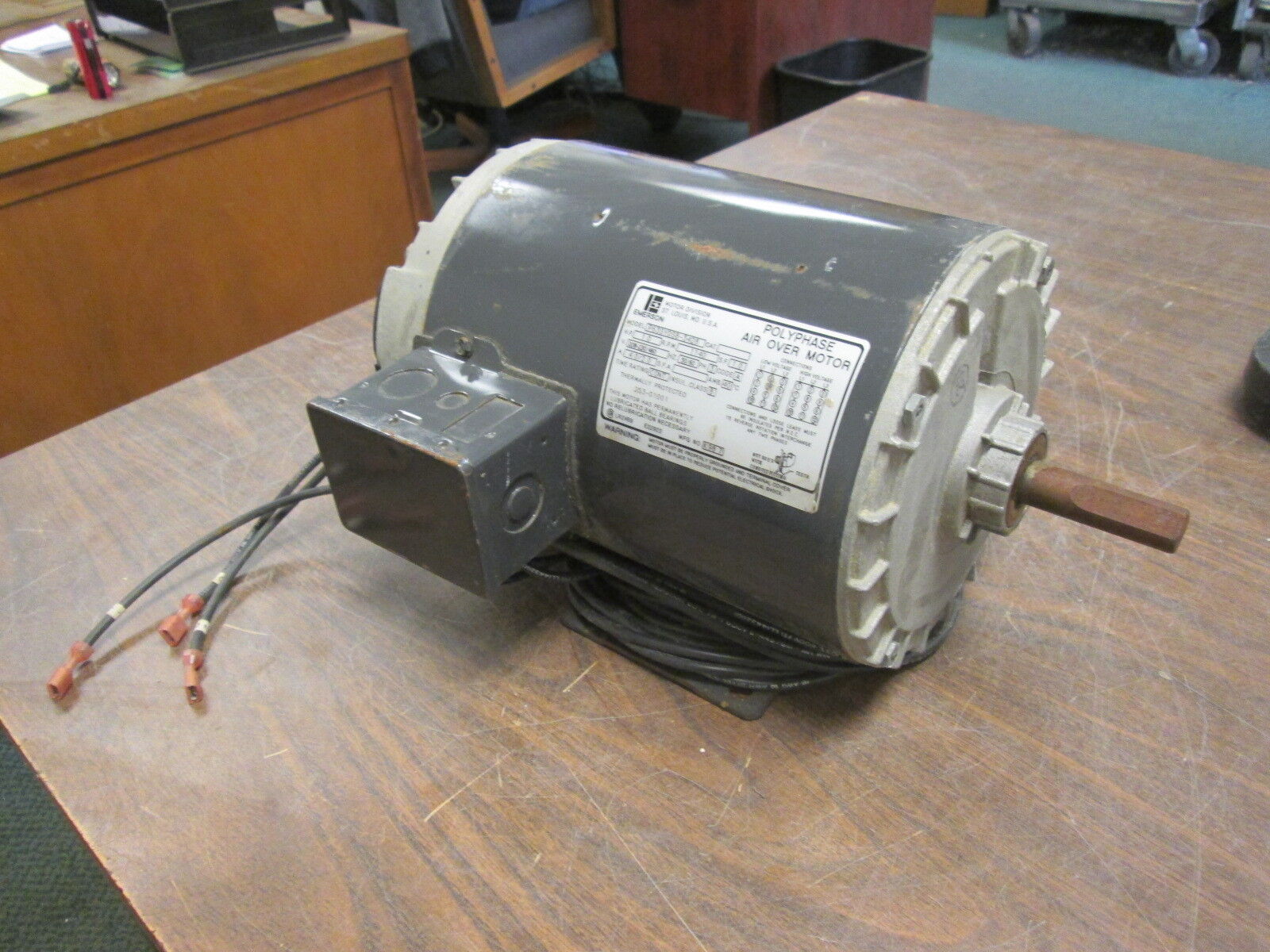 Emerson AC Motor P63SYDSB-3428 1HP 1140RPM 208-230/460V 4.0/2.0A Used