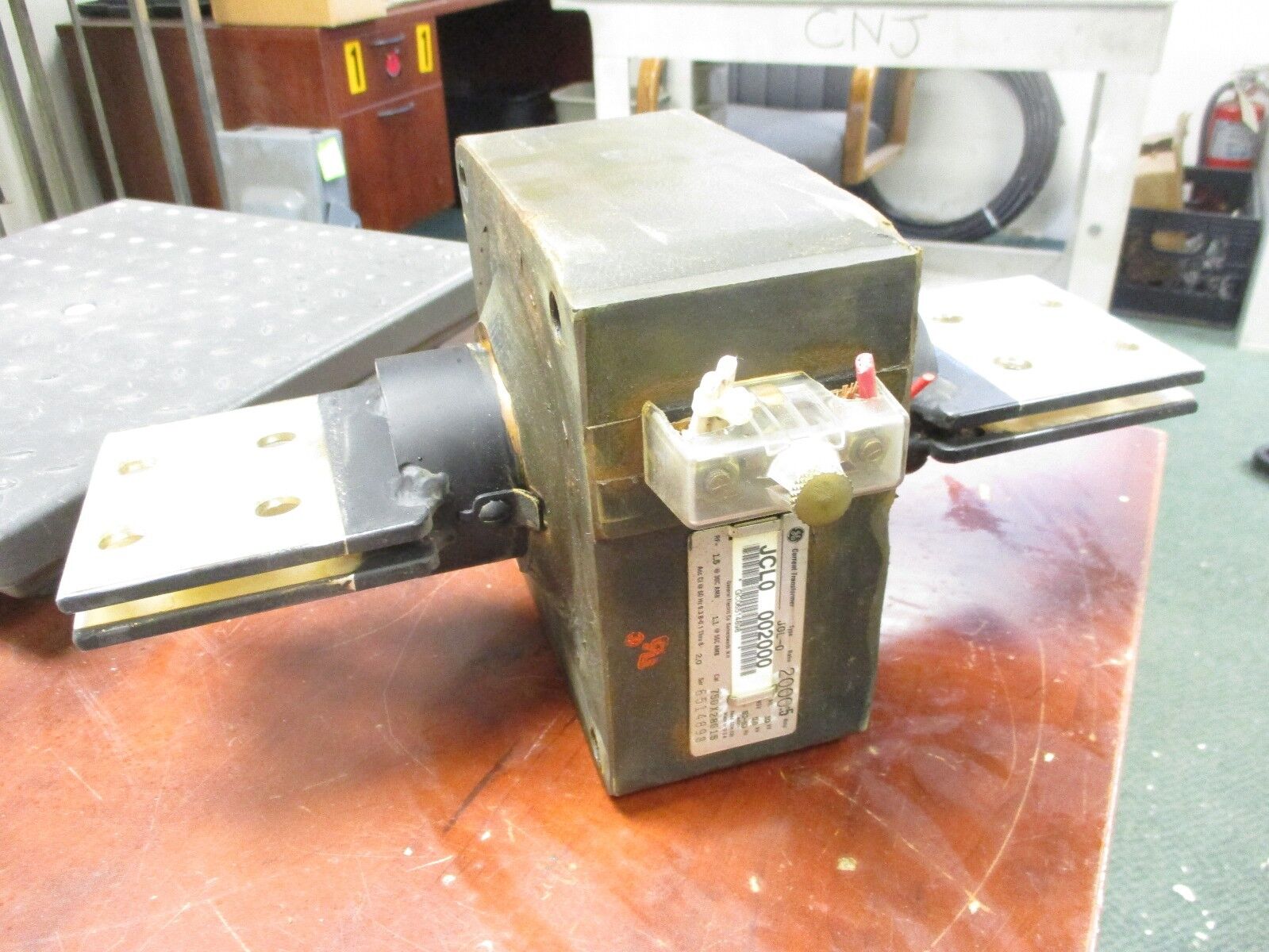 GE Type JCL-0 Current Transformer 750X28G15 Ratio 2000:5A 10KV BIL 50-60Hz Used