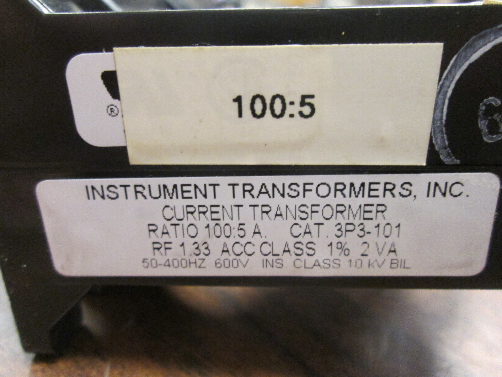 Instrument Transformers Current Transformer 3P3-101 Ratio 100:5A 600V 50-400Hz