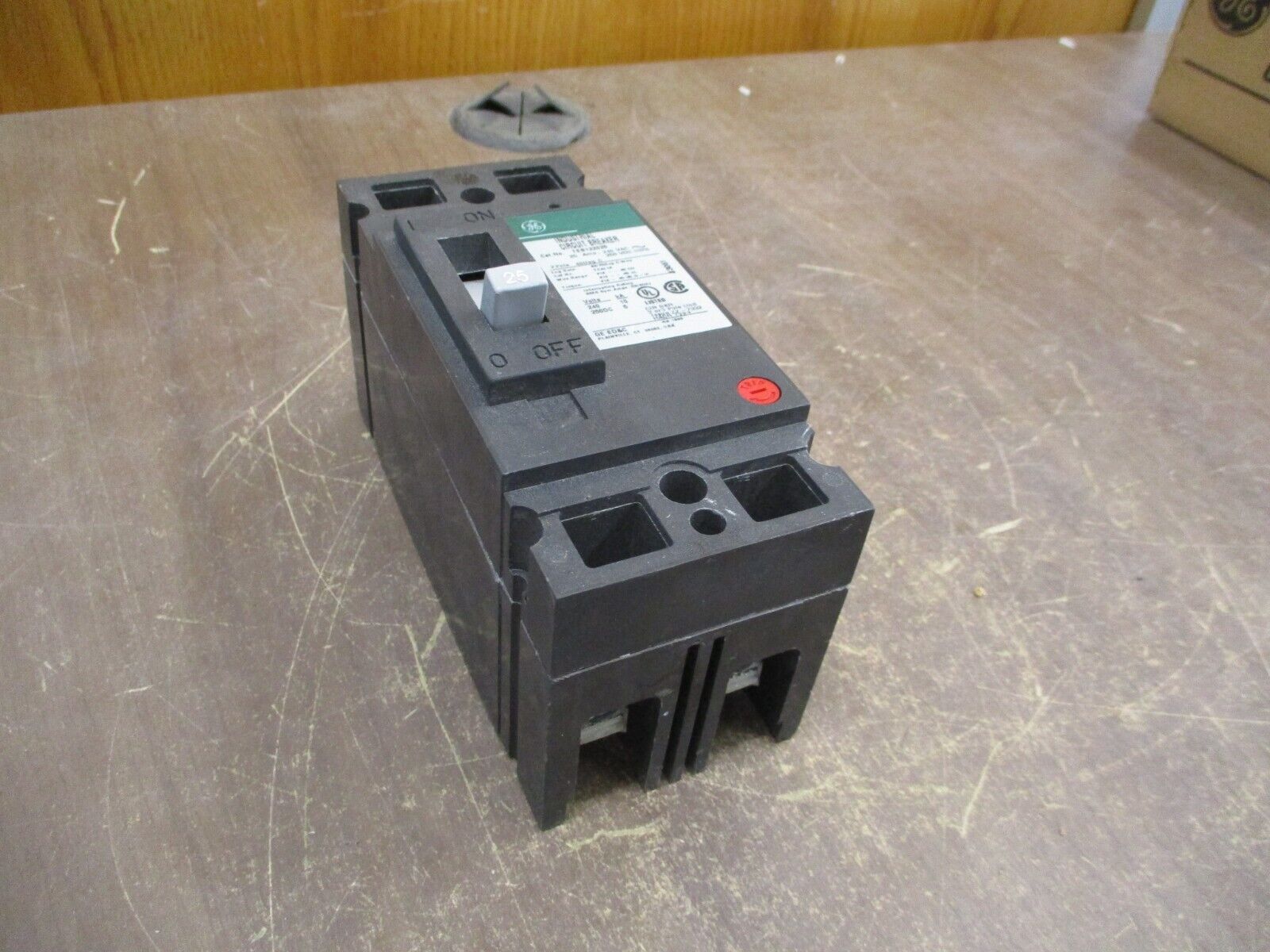 GE Circuit Breaker TEB122025 25A 240V 2P New Surplus