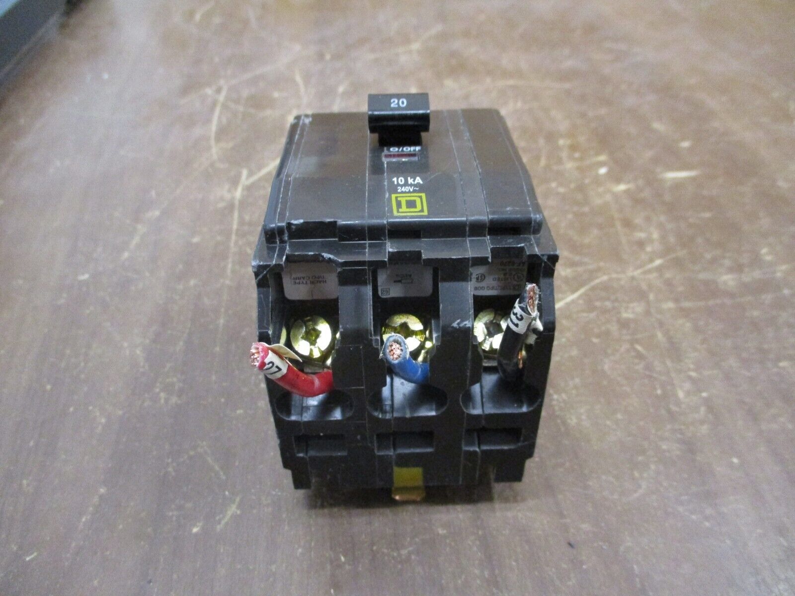 Square D Circuit Breaker QOB320 20A 240V 3P *No Screws* *Chipped* Used