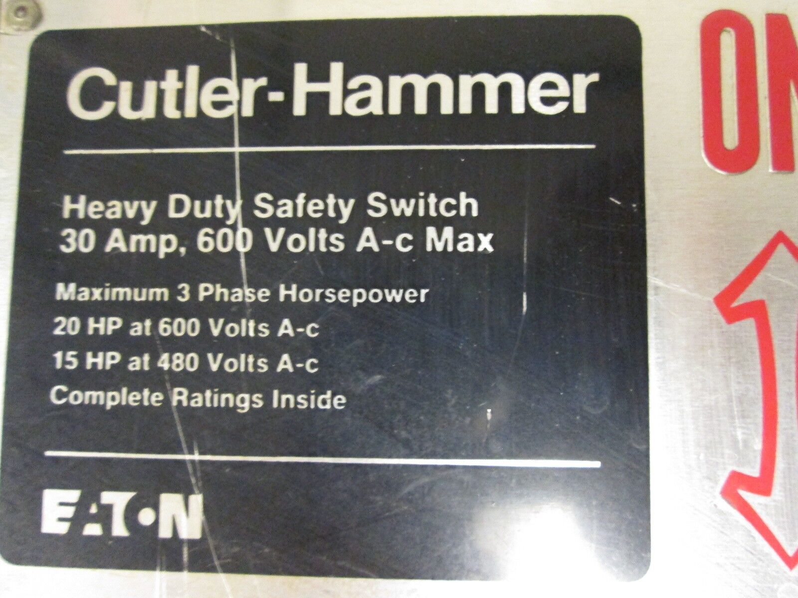 Cutler-Hammer Fusible 3R Safety Switch DH361FDK 30A 600V 3P Used