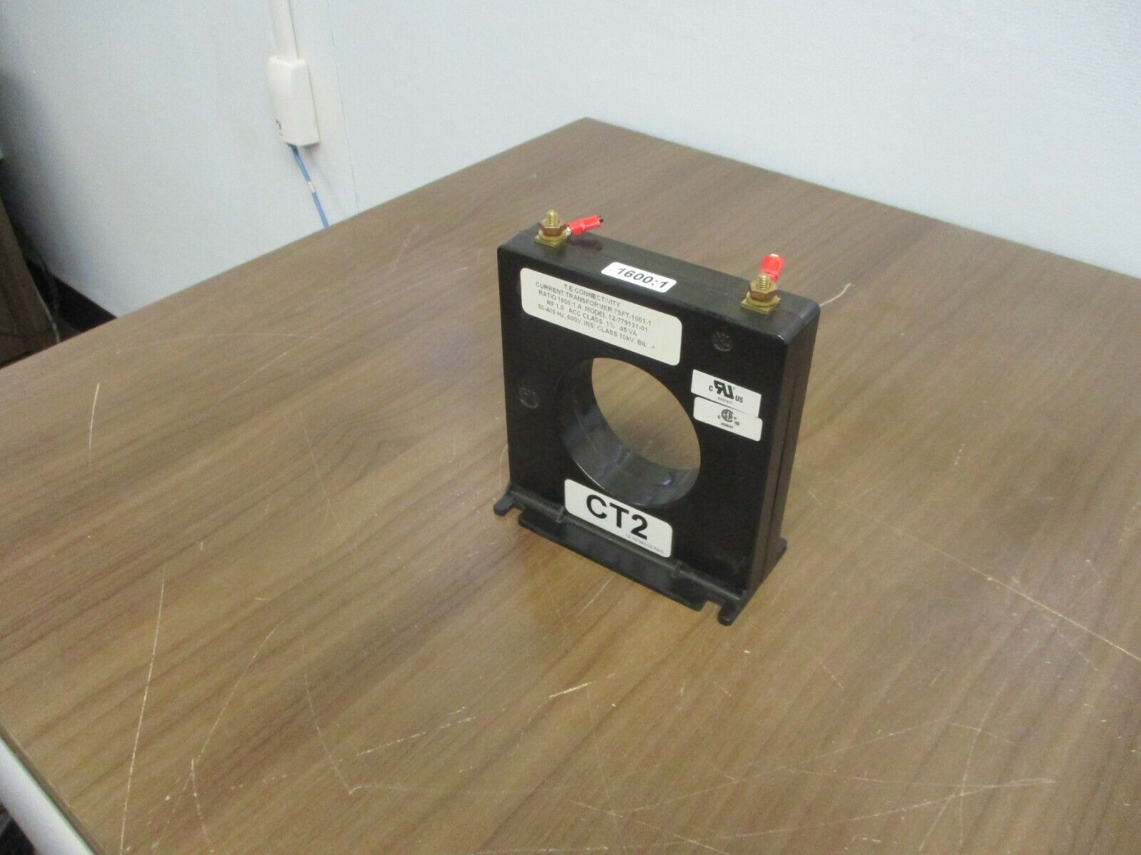 T.E Connectivity Model 12-779131-01 Current Transformer Ratio 1600:1A 45VA 600V