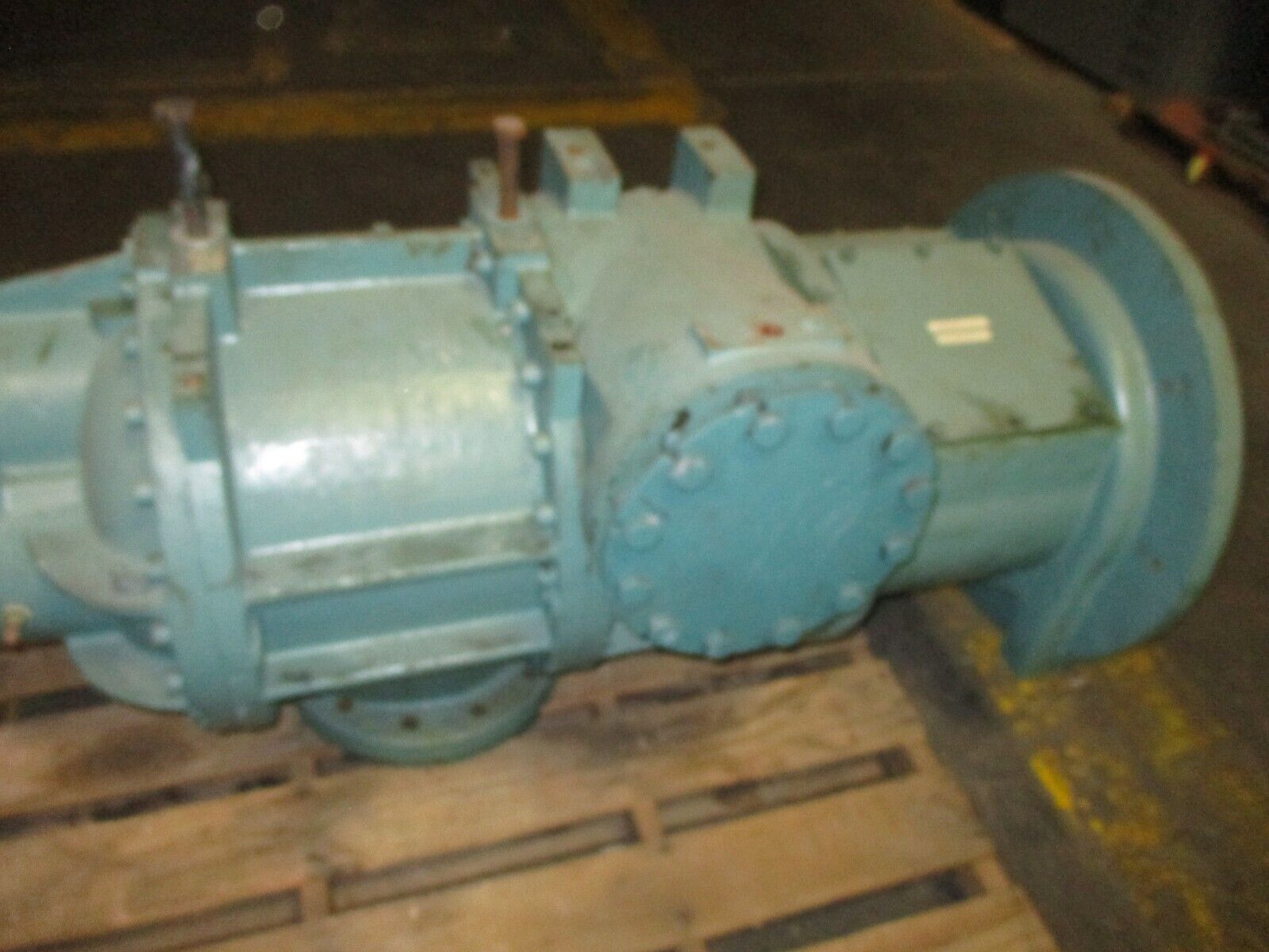 Rotary Screw Compressor YCCH193 R-22 3600RPM 300PSIG Used