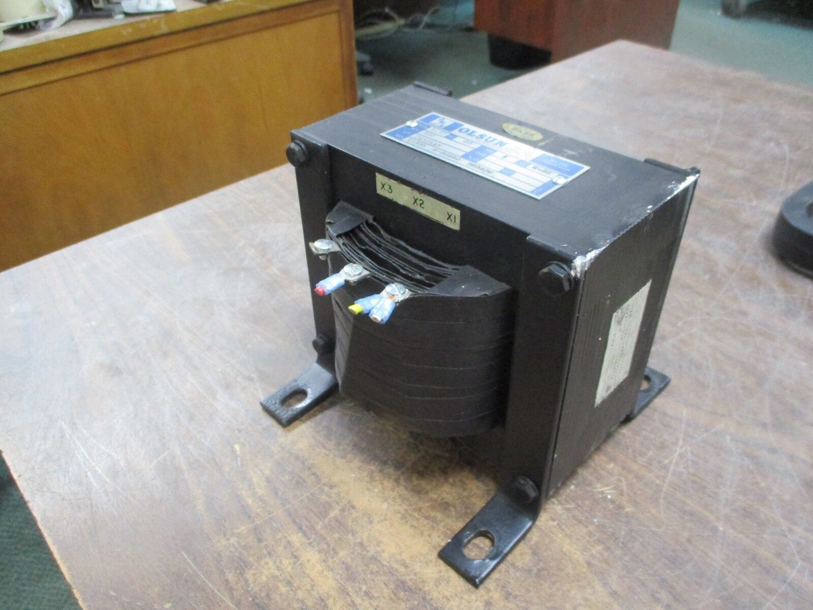 Olsun Transformer 11395-S-46640 503426 1.75KVA Pri: 460V Sec: 215/115V 1Ph Used