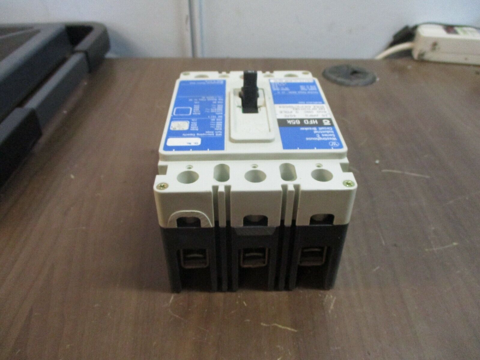 Westinghouse HFD 65K Circuit Breaker HFD3015L 15A 600V 3P Used