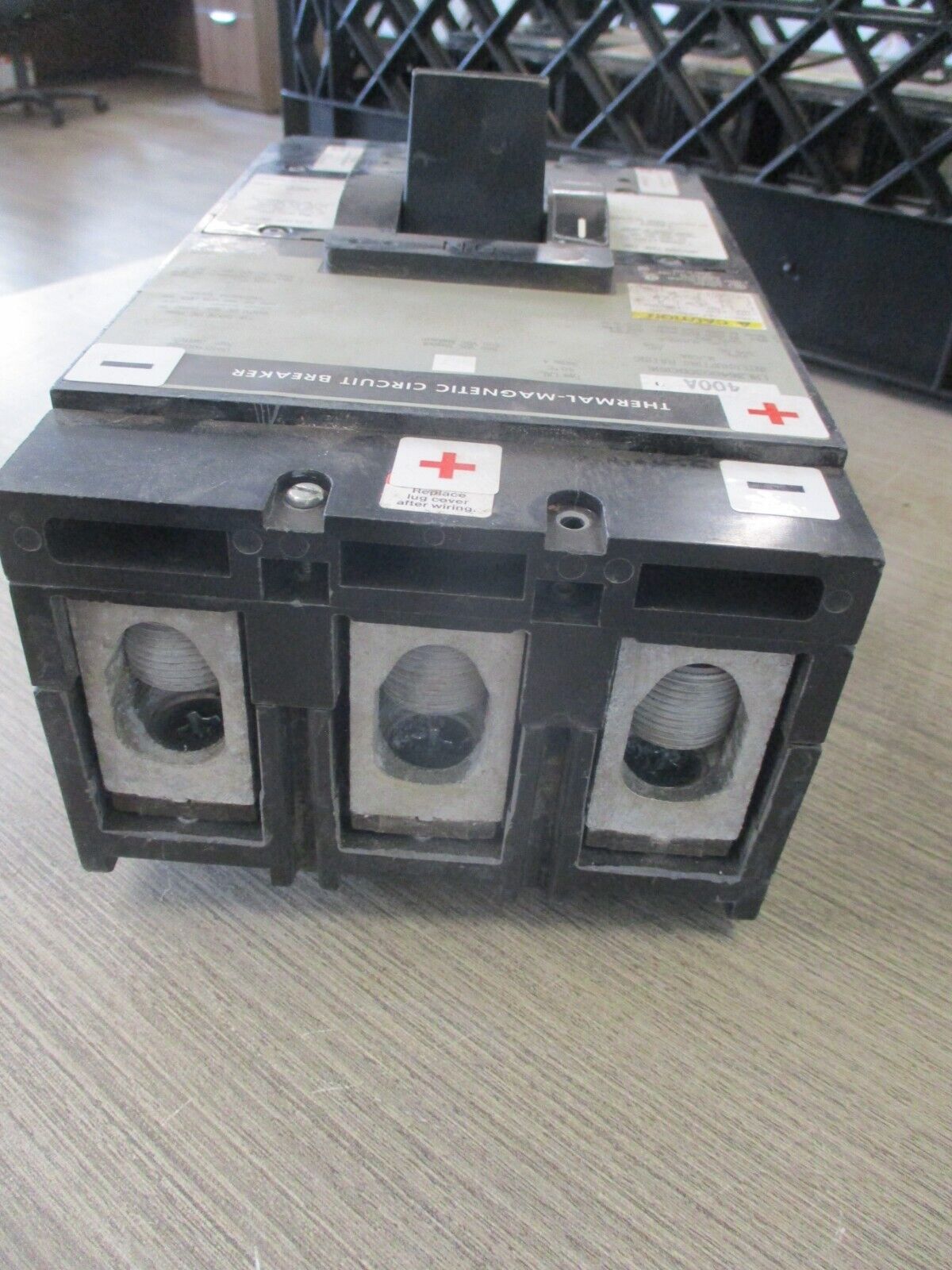 Square D Circuit Breaker LHL3640030DC1616 400A 500VDC 3P