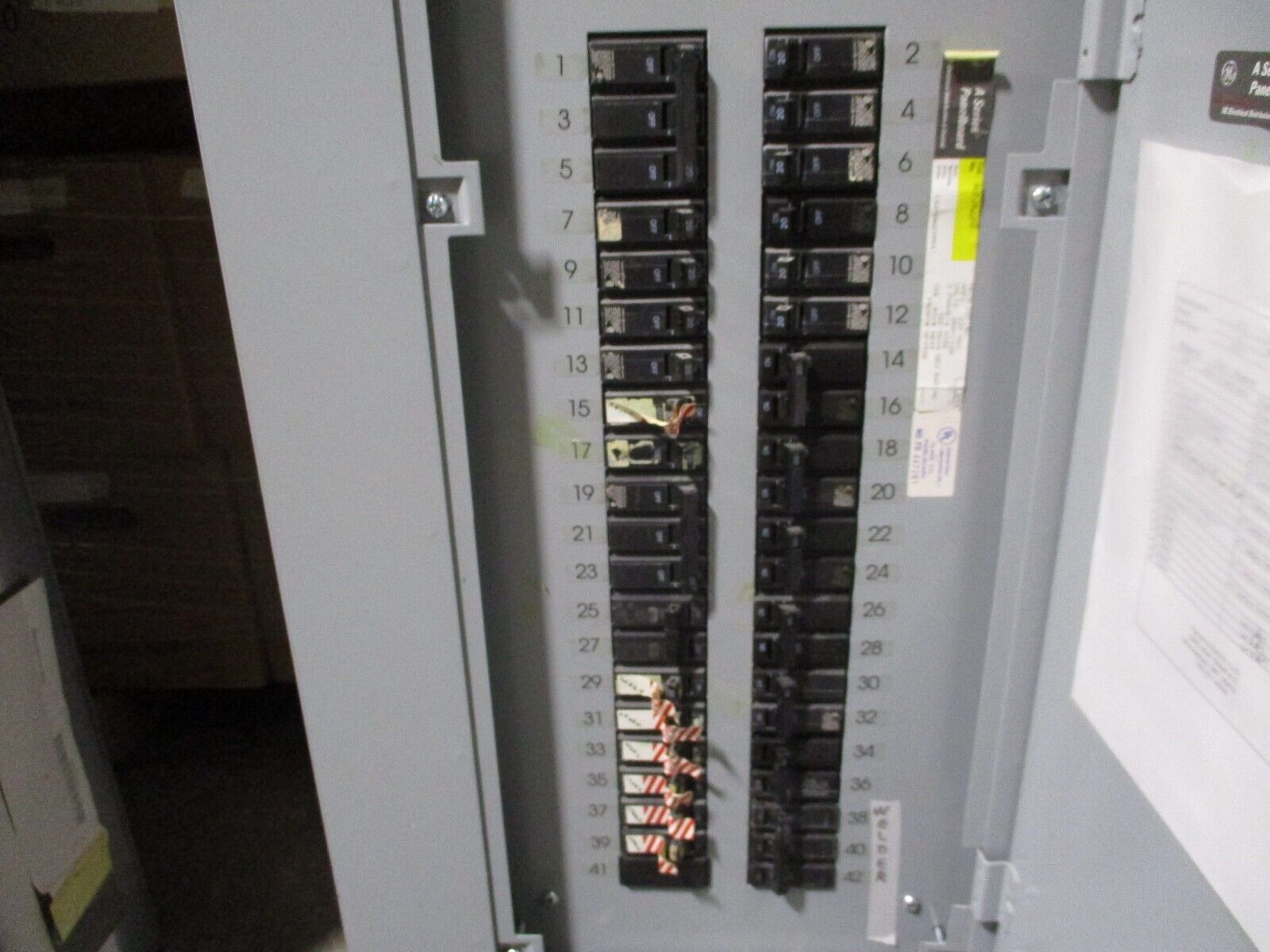 GE Main Breaker Circuit Breaker Panel AQF3422AT 225A Max, 225A Main 208/120V 3Ph