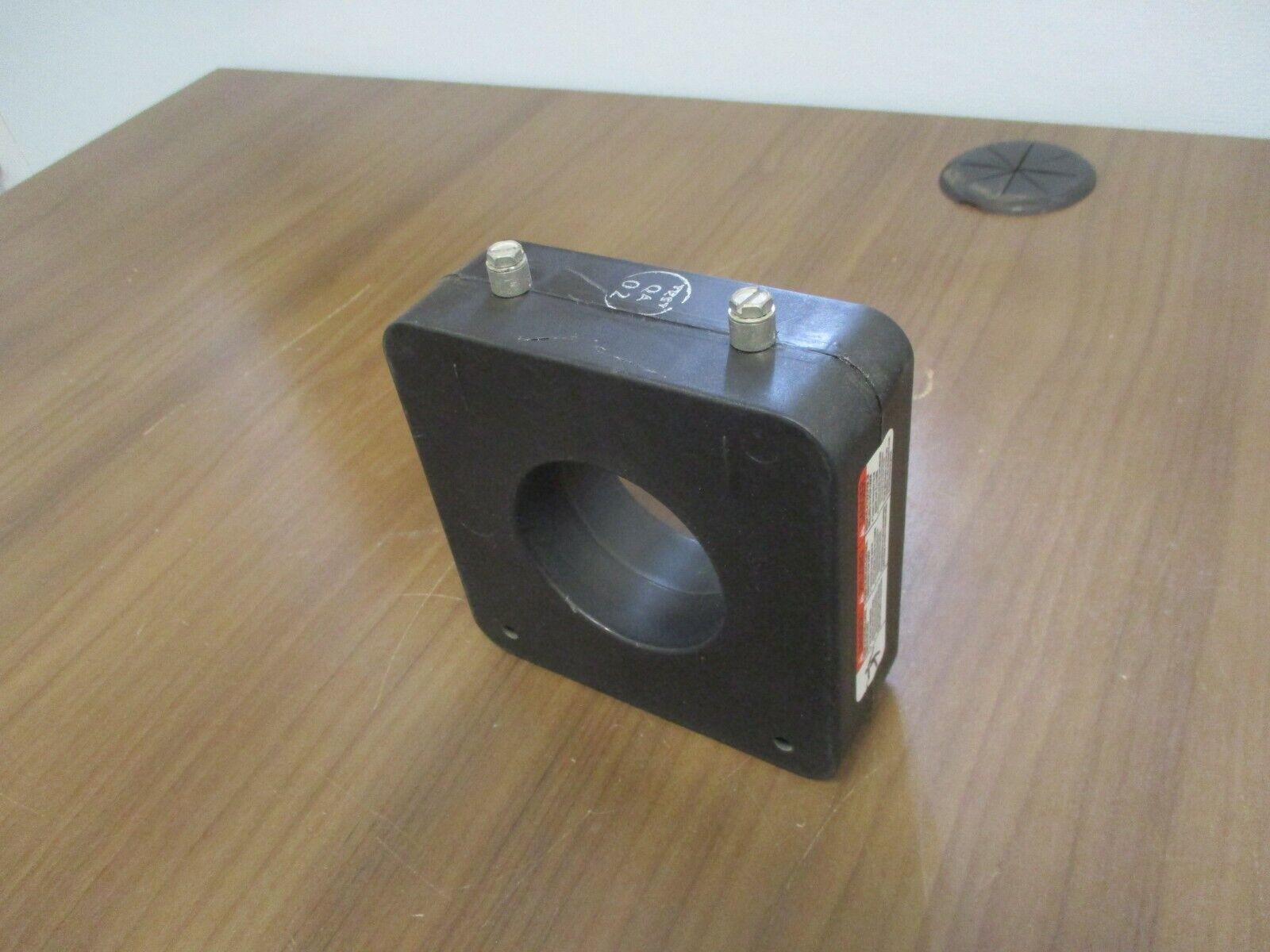 Square D Current Transformer 74R-151-001 Ratio 150:1A 600V 50-400Hz 10KVBIL Used