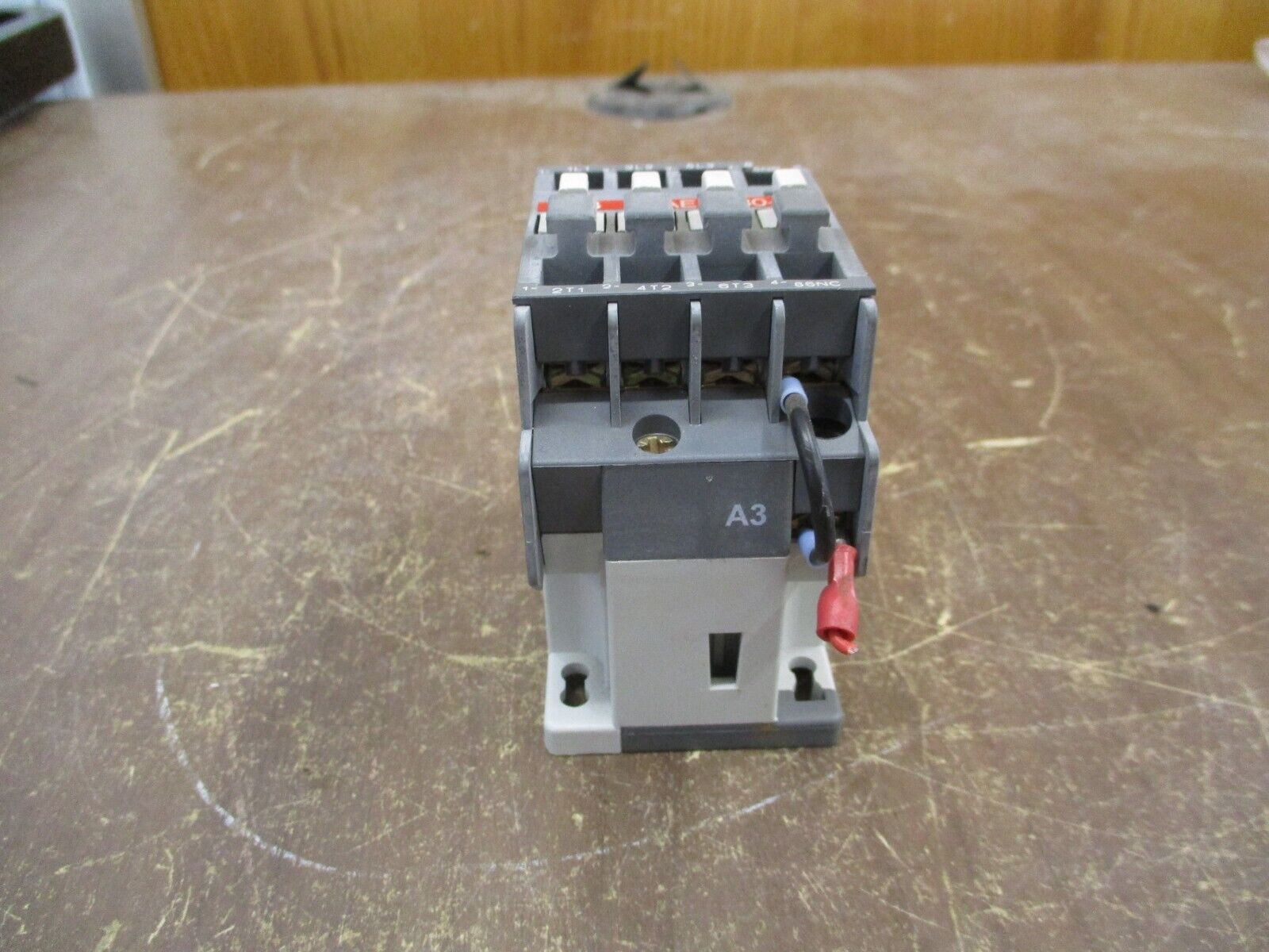 ABB Contactor AE16-30-00 24VDC Coil *Chipped Corner* Used