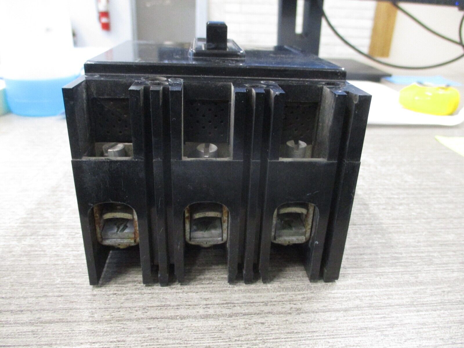 Westinghouse Circuit Breaker FA3015 15A 600V 3P Used