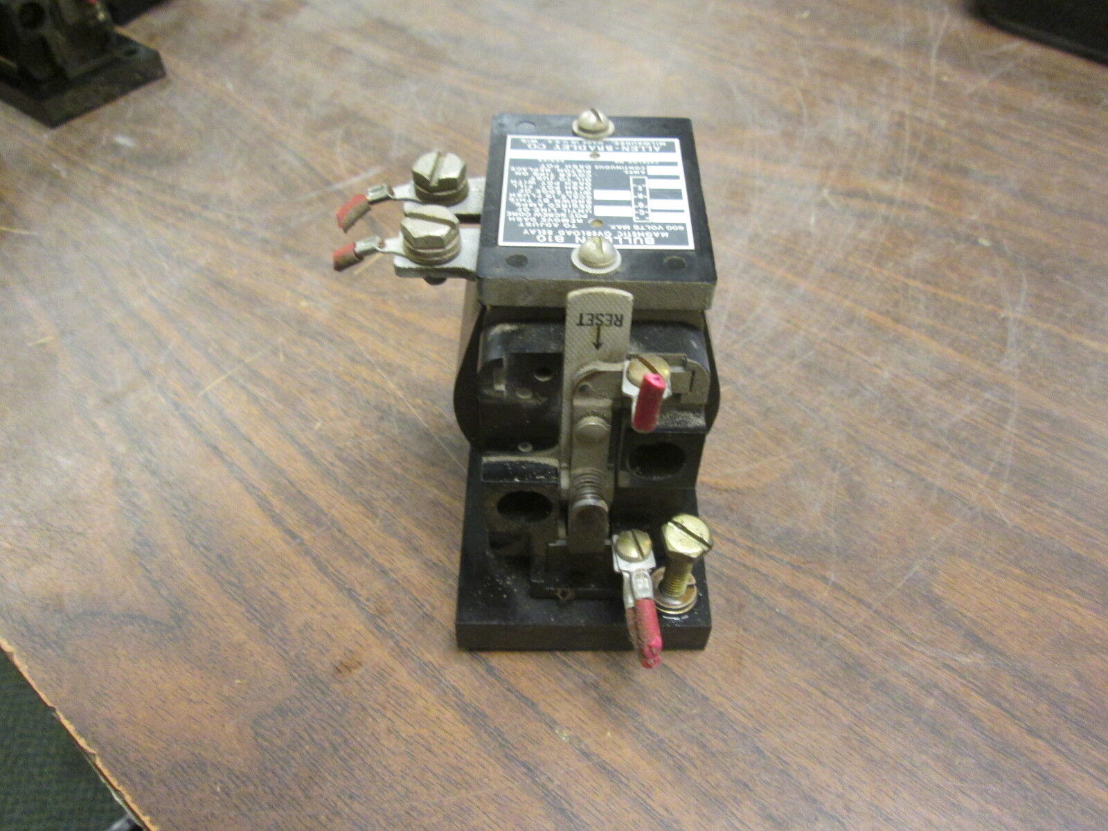 Allen-Bradley Magnetic Overload Relay X-180736 600V Used