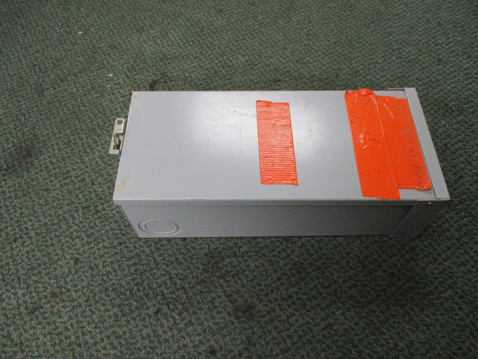 GE Enclosed Circuit Breaker TED134040 40A 480V 3P 3R Enclosure Used