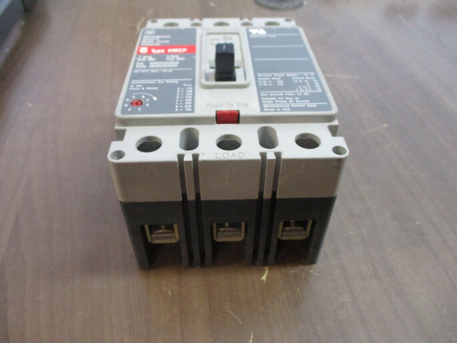 Cutler-Hammer Circuit Breaker w/ Aux HMCP007C0C 7A 600V 3P Used