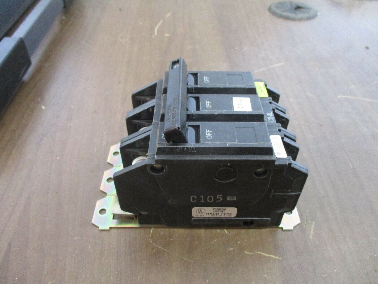 GE Circuit Breaker THQC32015 15A 240V 3P Used