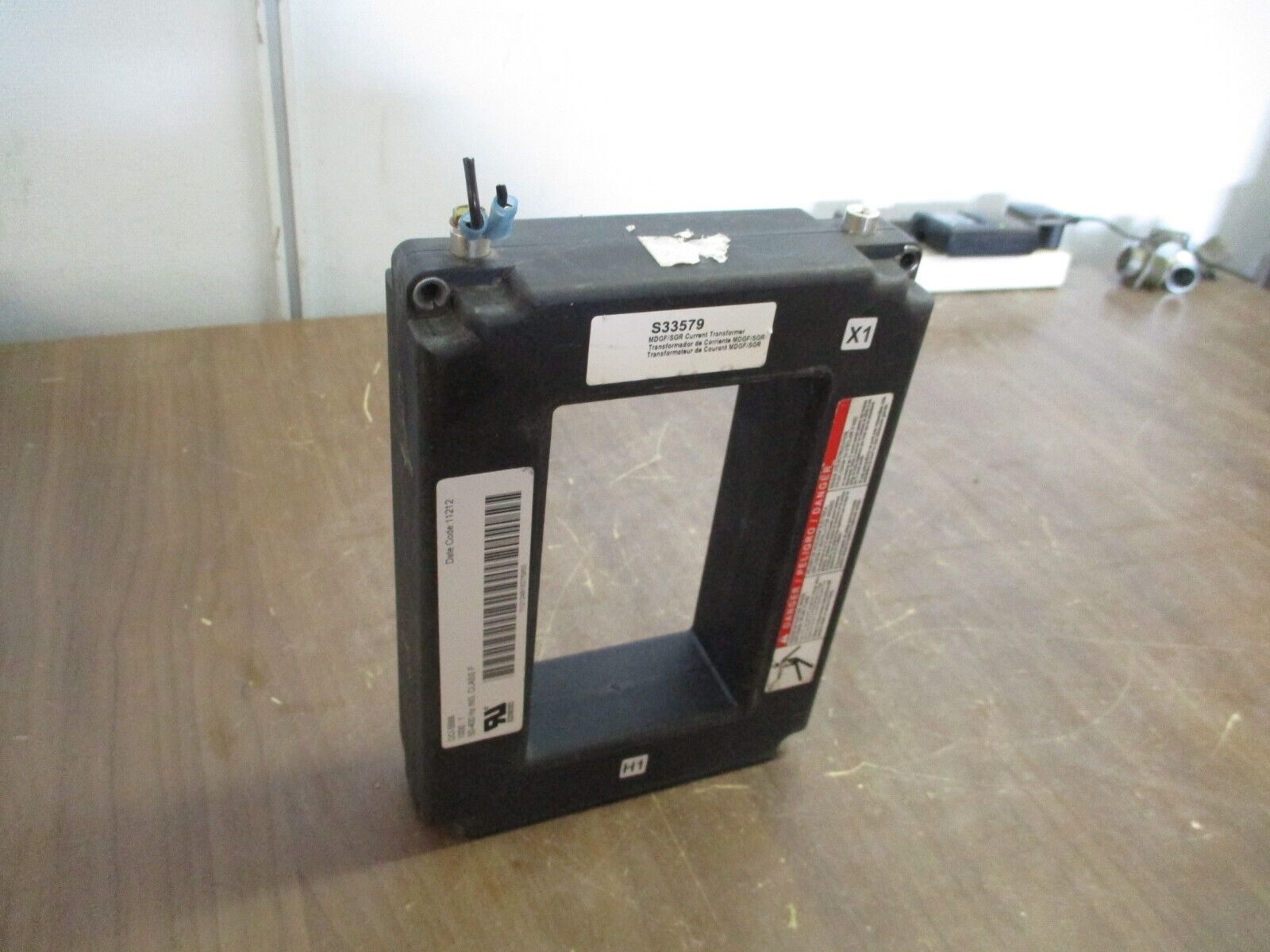 Square D MDGF/SGR Current Transformer S33579 Ratio 1000:1A 50-400Hz Used