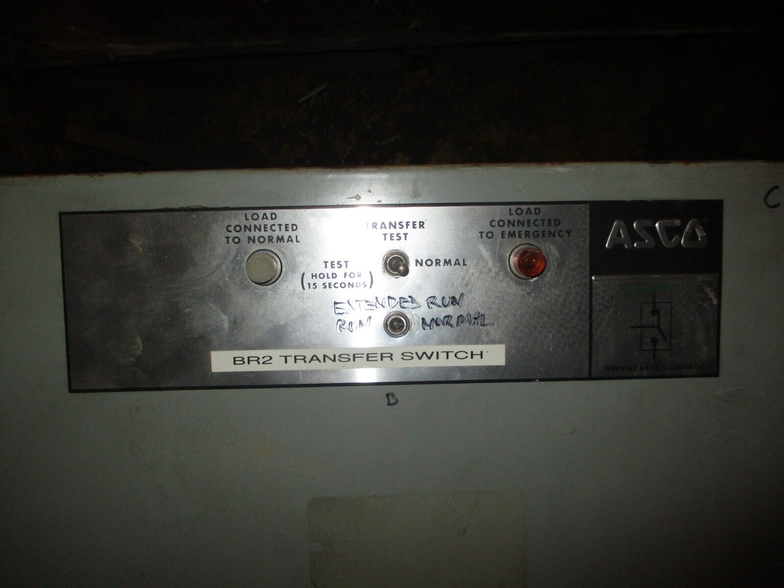 ASCO Automatic Transfer Switch B940360099XC 600A 480Y/277V 60Hz *Dented Bottom*