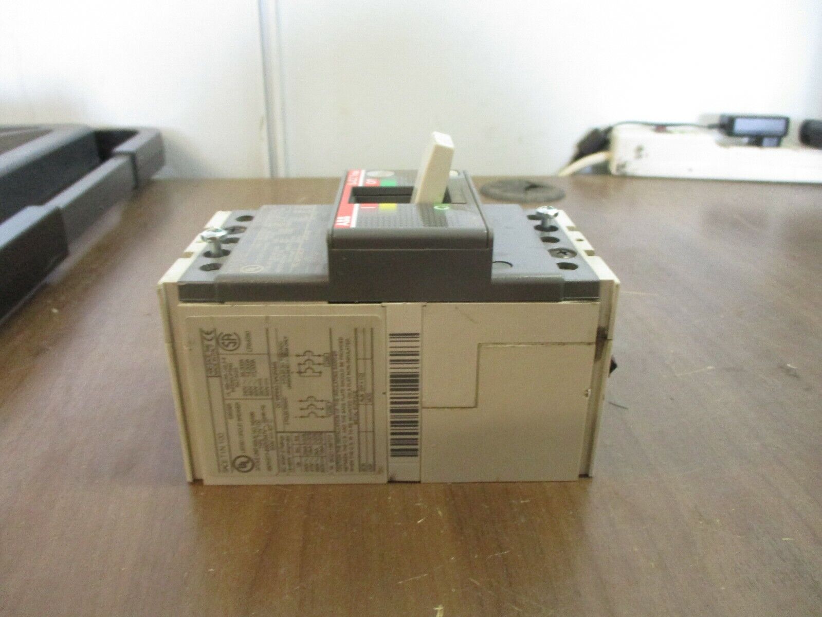 ABB SACE Tmax Circuit Breaker T1N 100 100A 600V 3P Used