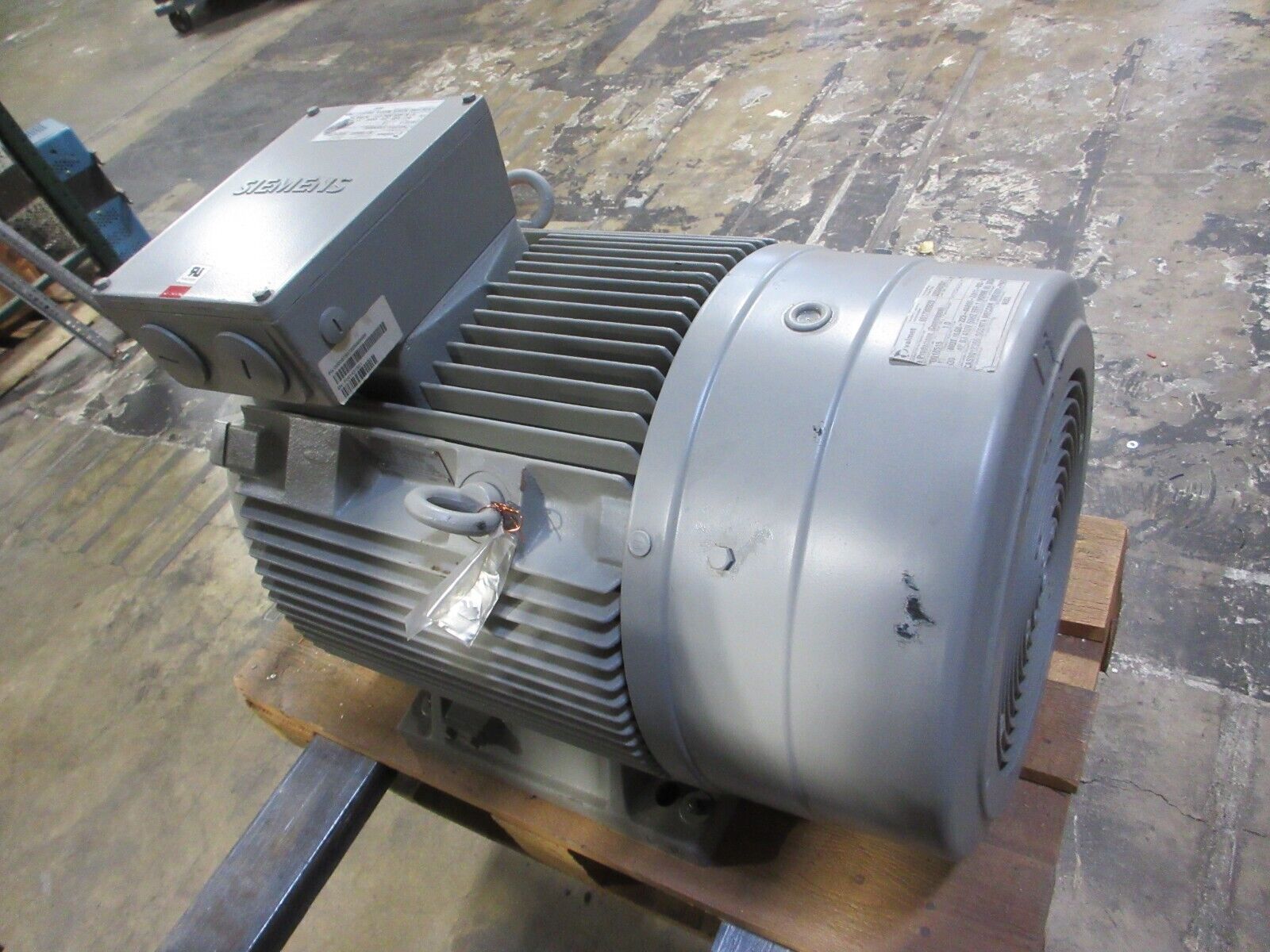 Siemens AC Motor 1LC6 223-4AA90-Z 225M 60HP 1800RPM 460V 60Hz 3Ph 70A Used