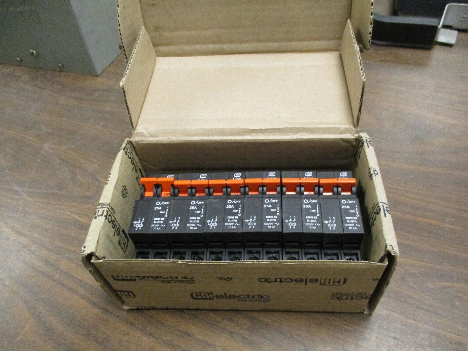 Circuit Breaker Industries Miniature Circuit Breaker QL29MS25 25A *Box of 6*