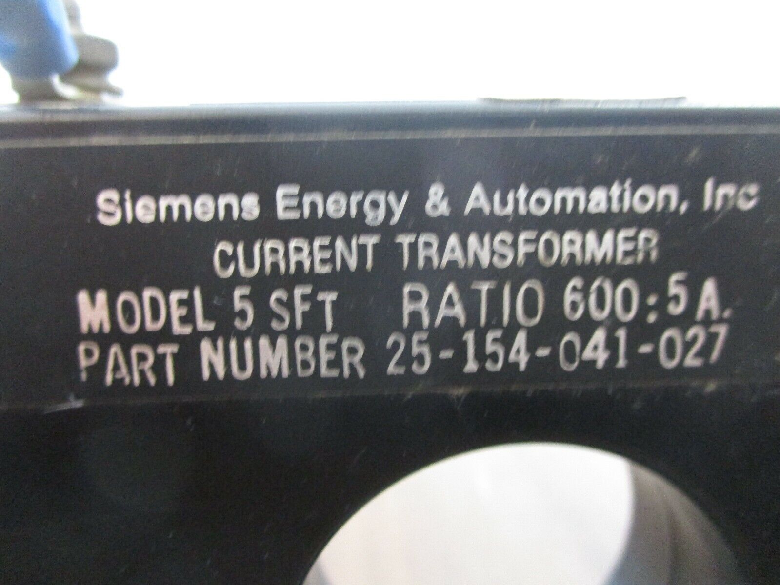 Siemens Model 5 SFT Current Transformer 25-154-041-027 Ratio 600:5A Used