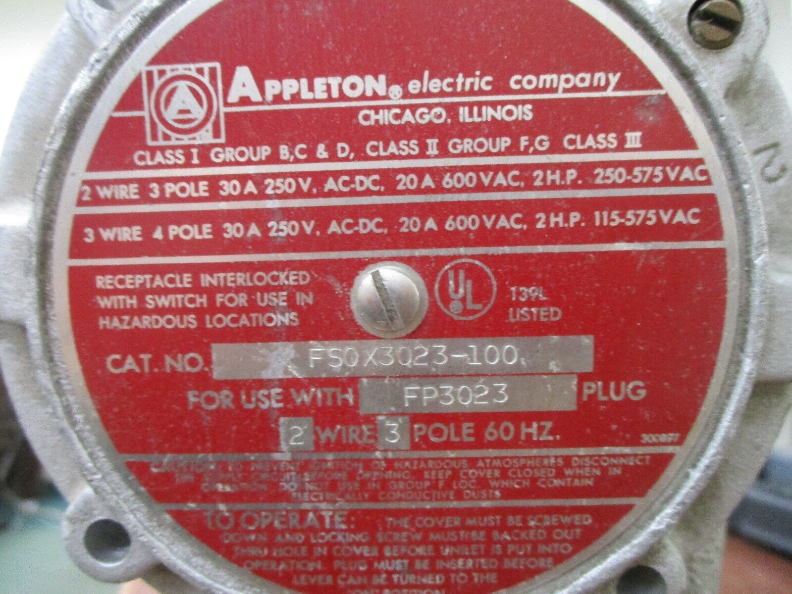 Appleton Explosion Proof Receptacle Interlocked w/ Switch FS0X3023-100 2W 3P