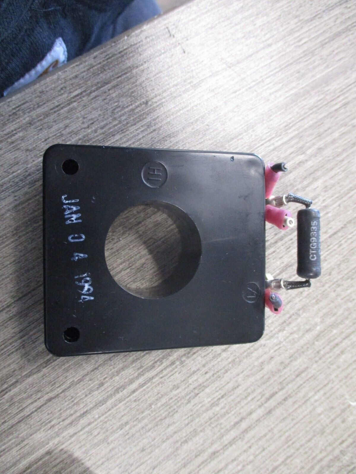 Instrument Transformers Current Transformer 2SHT-201-0.2 Ratio 200:0.2A 600V