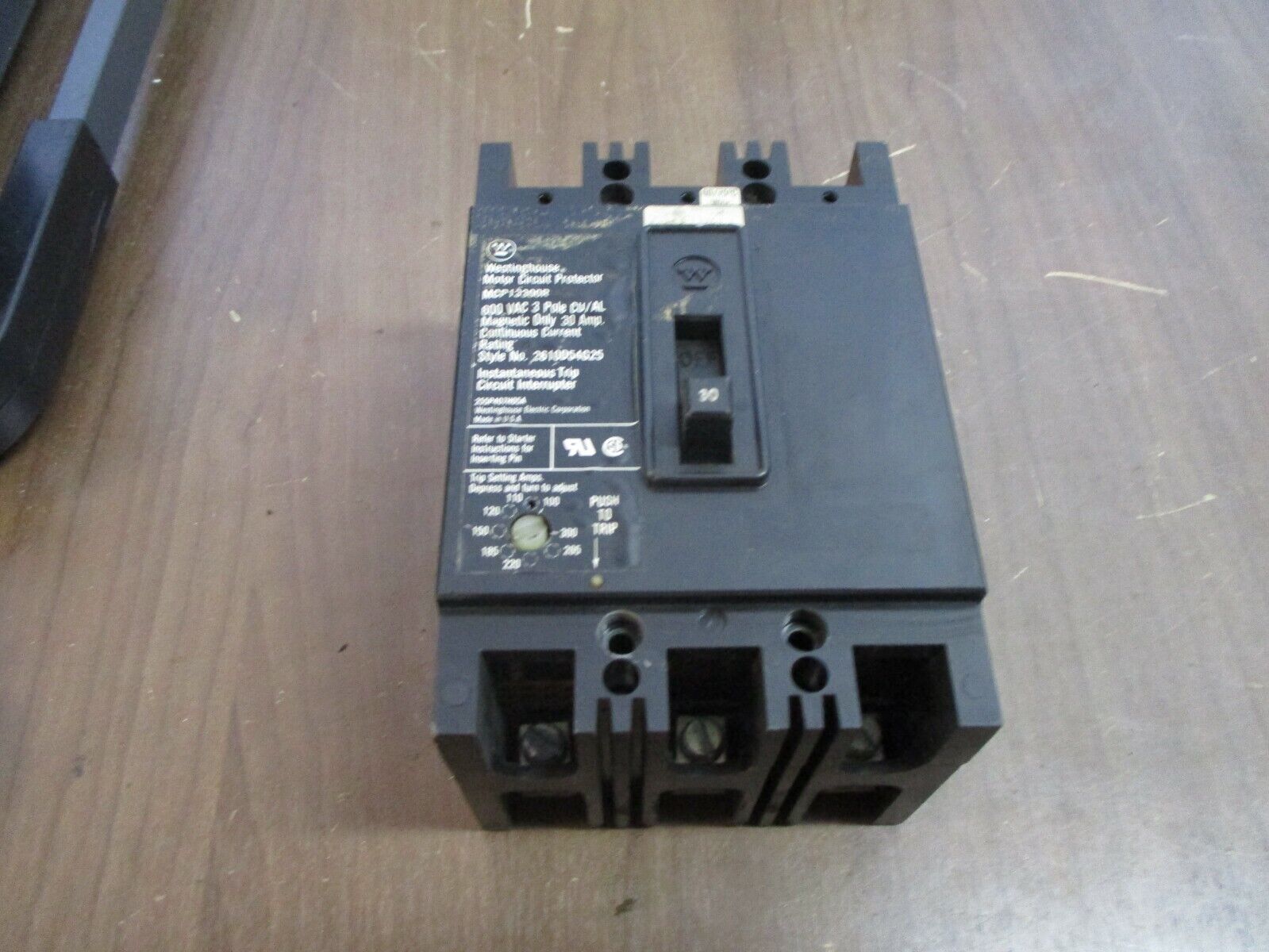 Westinghouse Circuit Breaker MCP13300R 30A 600V 3P Used