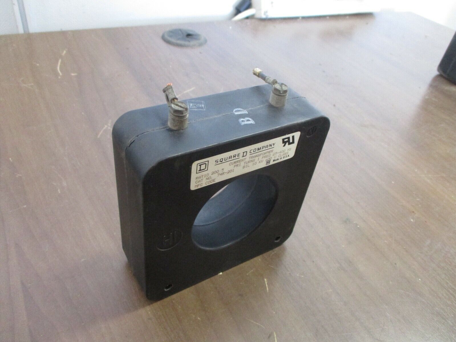 Square D Current Transformer 74R-201 Ratio 200:5A 600V 25-400Hz 10kV BIL Used