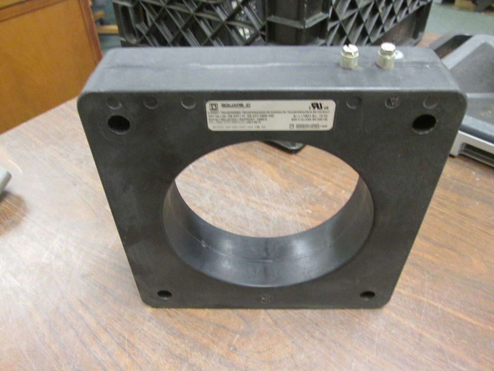 Square D Current Transformer 120R-122 Ratio 1200:5A 10KV BIL Used