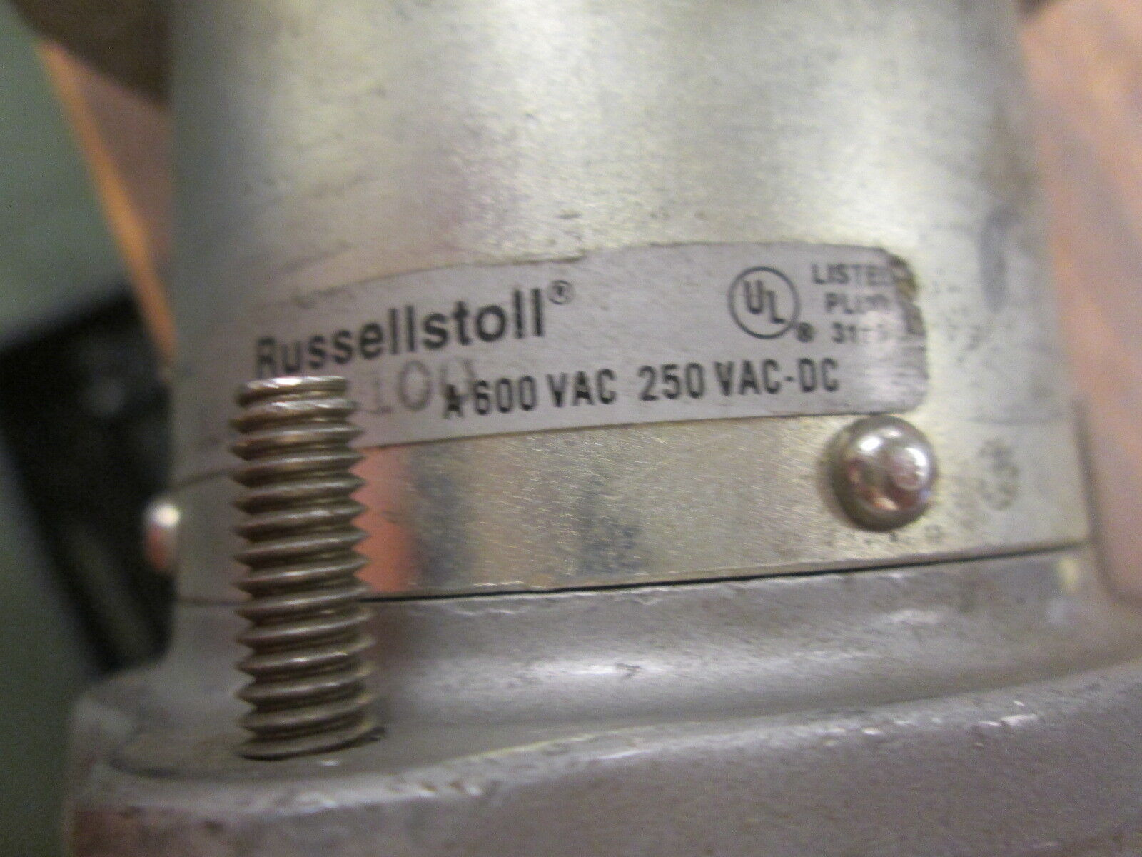 Russellstoll Plug 7338-72 100A 600V 3P 4W Used