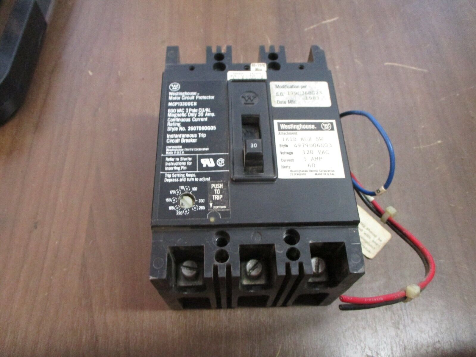 Westinghouse Circuit Breaker w/ Aux MCP13300CR 30A 600V 3P Used