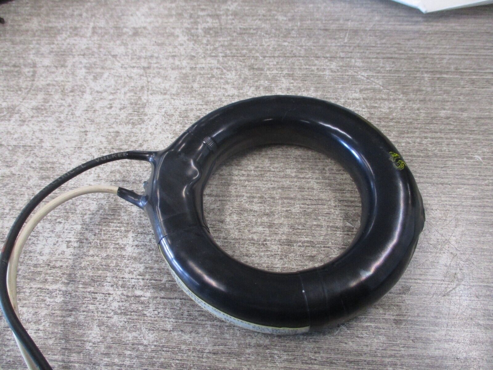 GE Type JAU-0 Current Transformer 750X91G20 Ratio 300:5A 60Hz Used