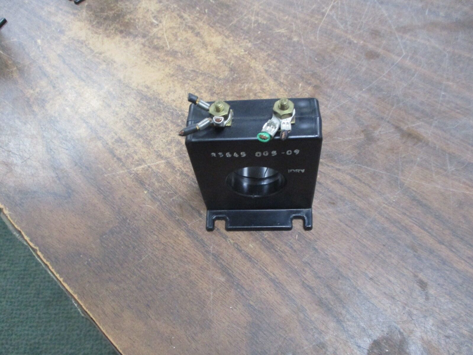 Instrument Transformers Current Transformer 2 SFT 201 Ratio 200:5A 600V 50-400Hz