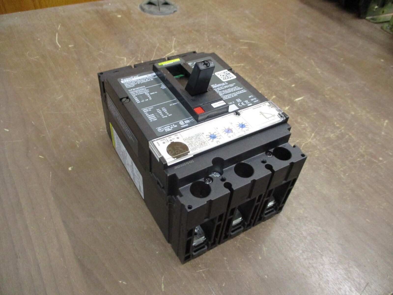 Square D PowerPact HJ 150 Circuit Breaker HJF36150CU31X 150A 600V 3P Used