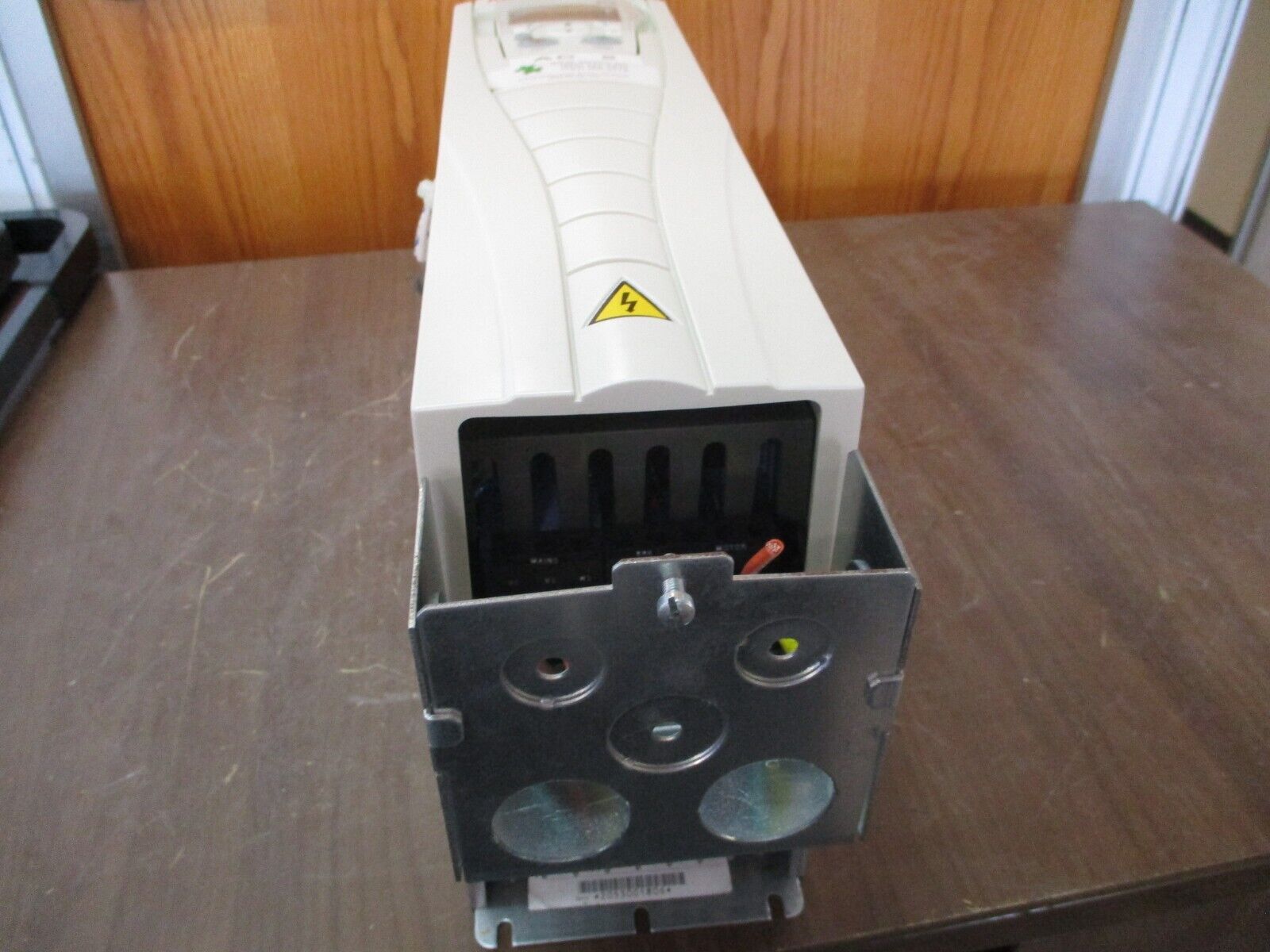 ABB ACH550 AC Drive ACH550-UH-023A-4 15HP 3Ph w/ Keypad Used