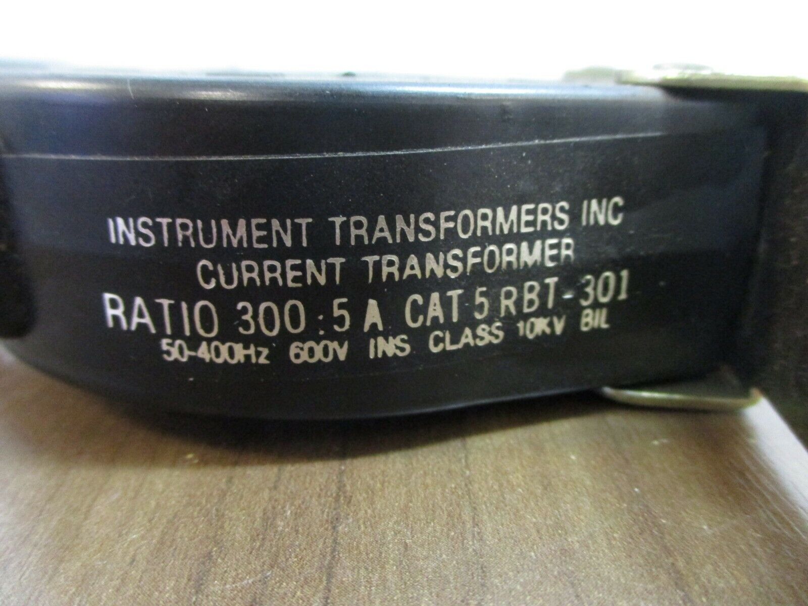 Instrument Transformers Current Transformer 5RBT-301 Ratio: 300:5A 600V 50-400Hz