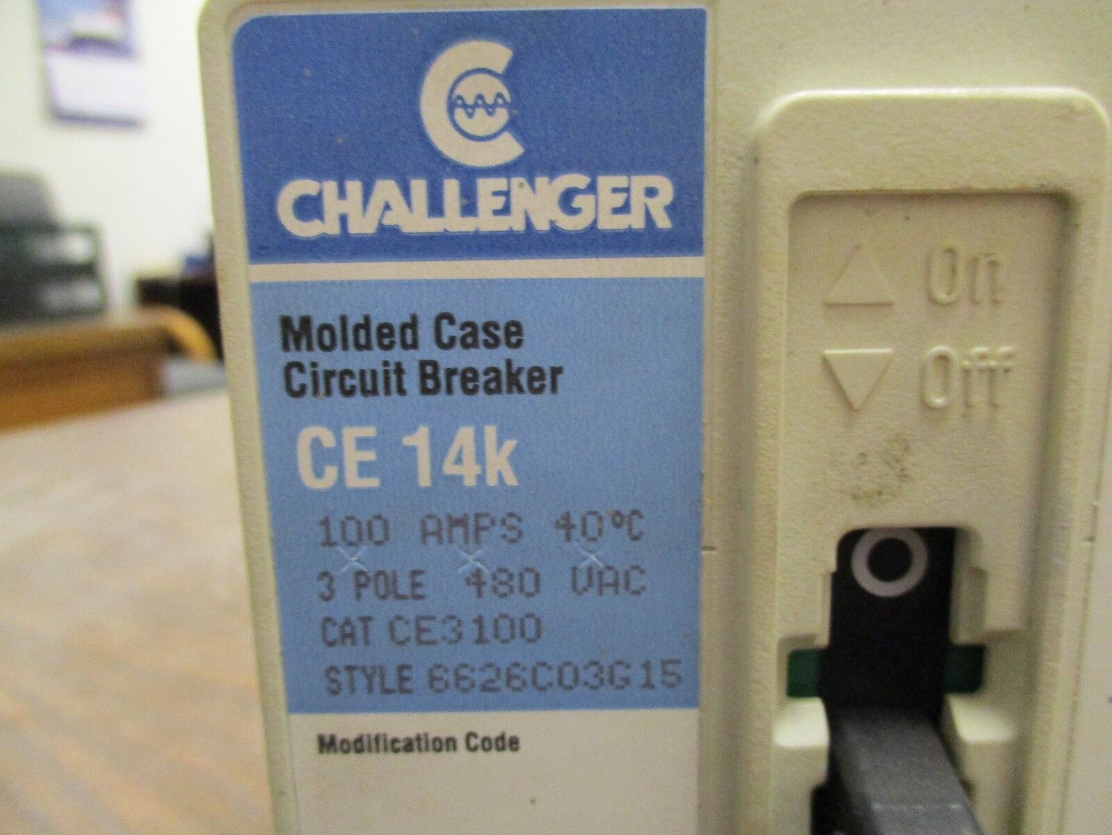 Challenger Circuit Breaker CE3100 100A 480V 3P Used