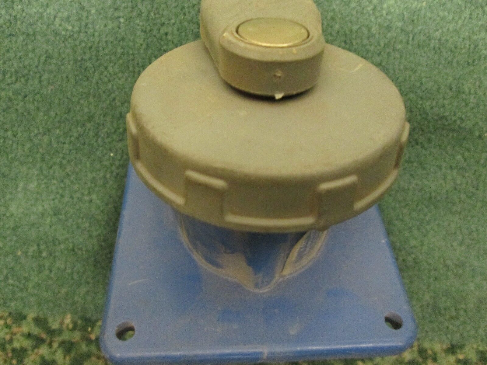 Hubbell Watertight Receptacle 320R6W 20A 250V 2P 3W Used