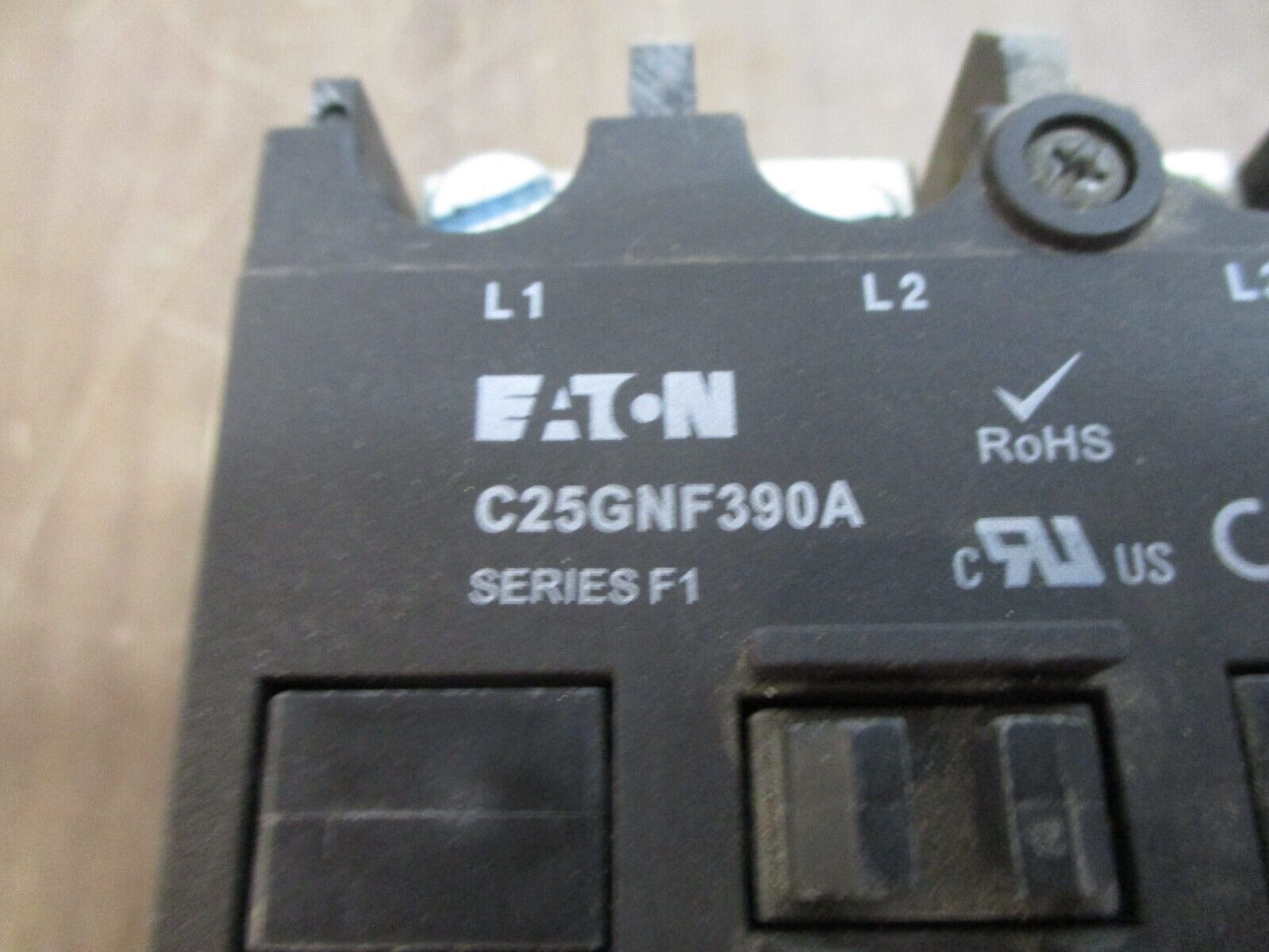 Eaton Contactor C25GNF390A Ser. F1 120V Coil 90A Used