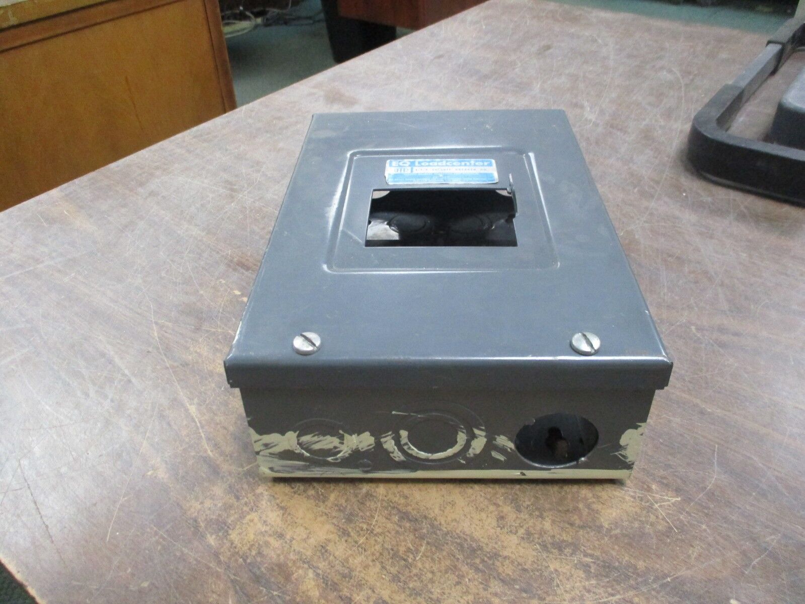 ITE EQ Load Center Breaker Enclosure 100A For Type QP Breakers 120/240V Used