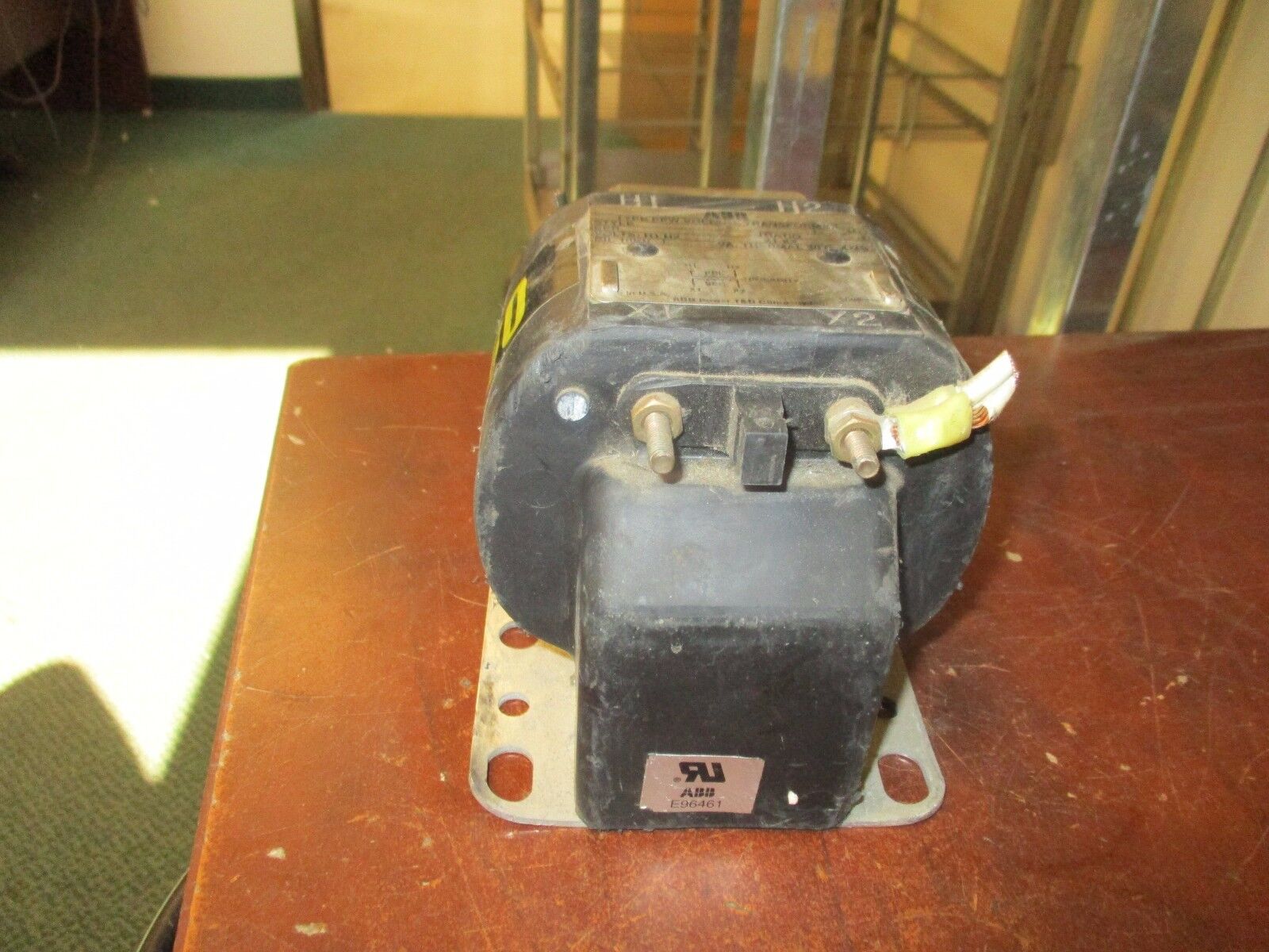 ABB	Type PPW Voltage Transformer 7526A04603 Ratio 2.5:1 10kv BIL Used