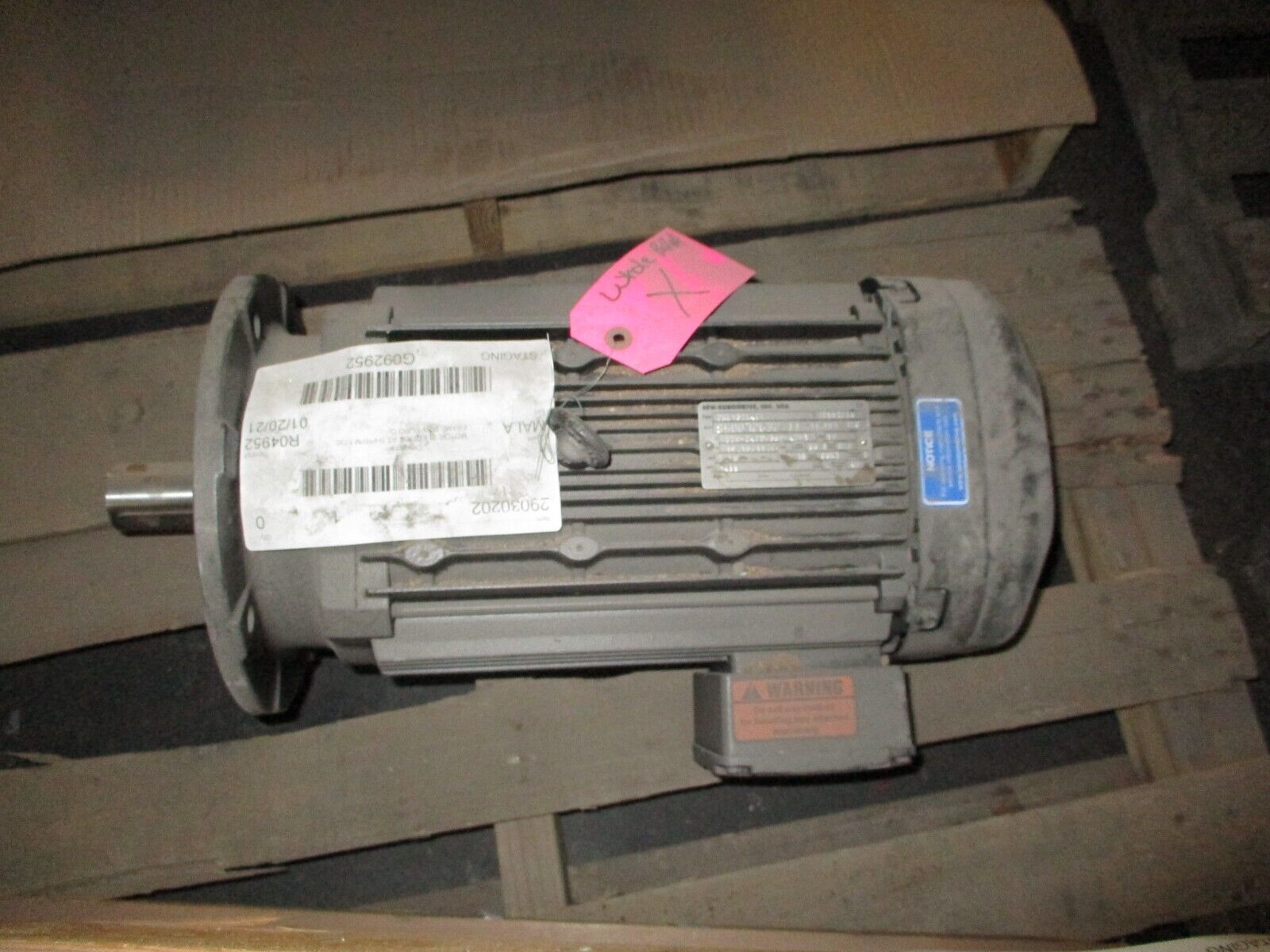 SEW-EURODRIVE Motor DRE132M4FL 7.5HP 1600RPM 220-242D/380-420Y 19.10/11A Used