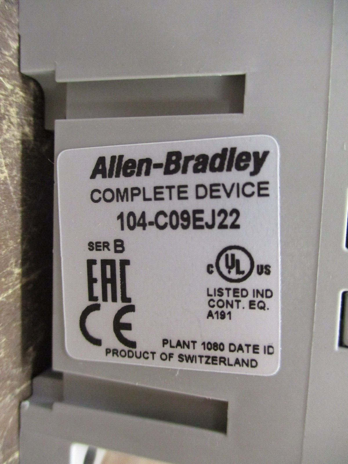 Allen-Bradley Reversing Contactor 104-C09EJ22 Ser. B 24VDC Coil New Surplus