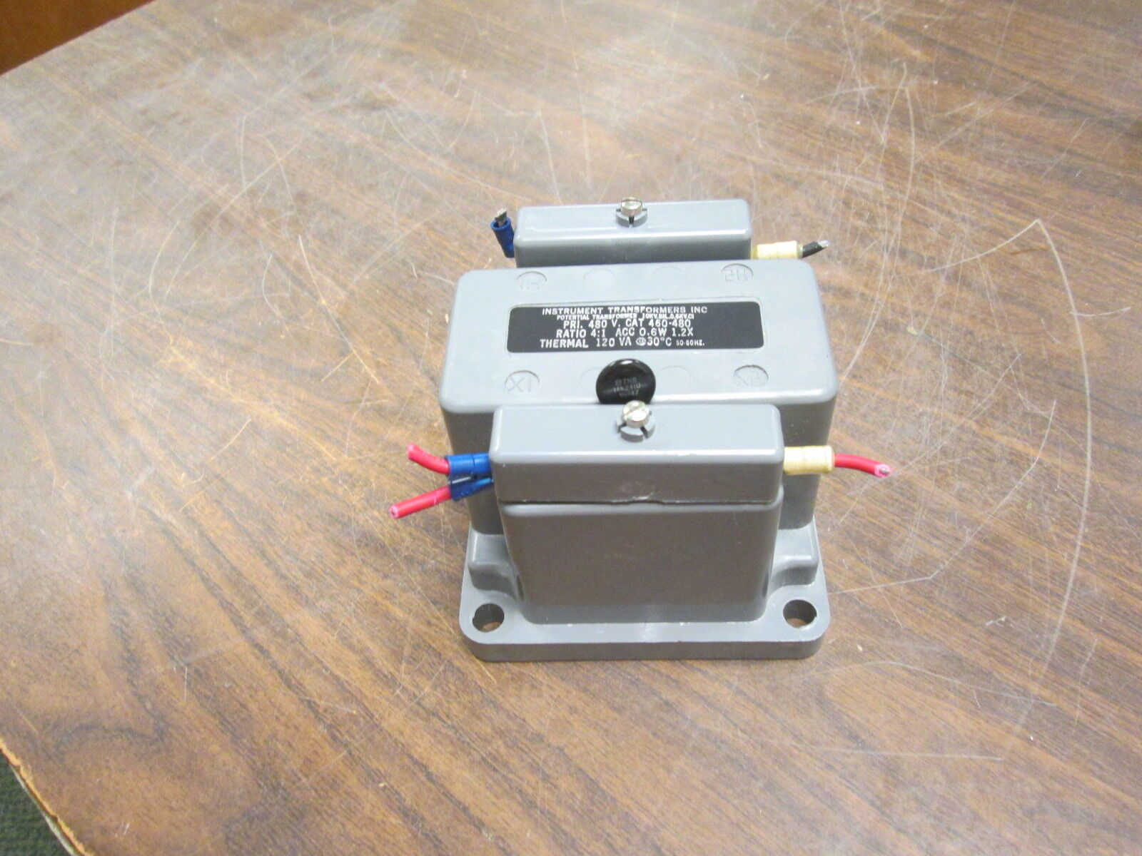 Instrument Transformer Potential Transformer 460-480 Ratio 4:1 Pri: 480V 50-60Hz