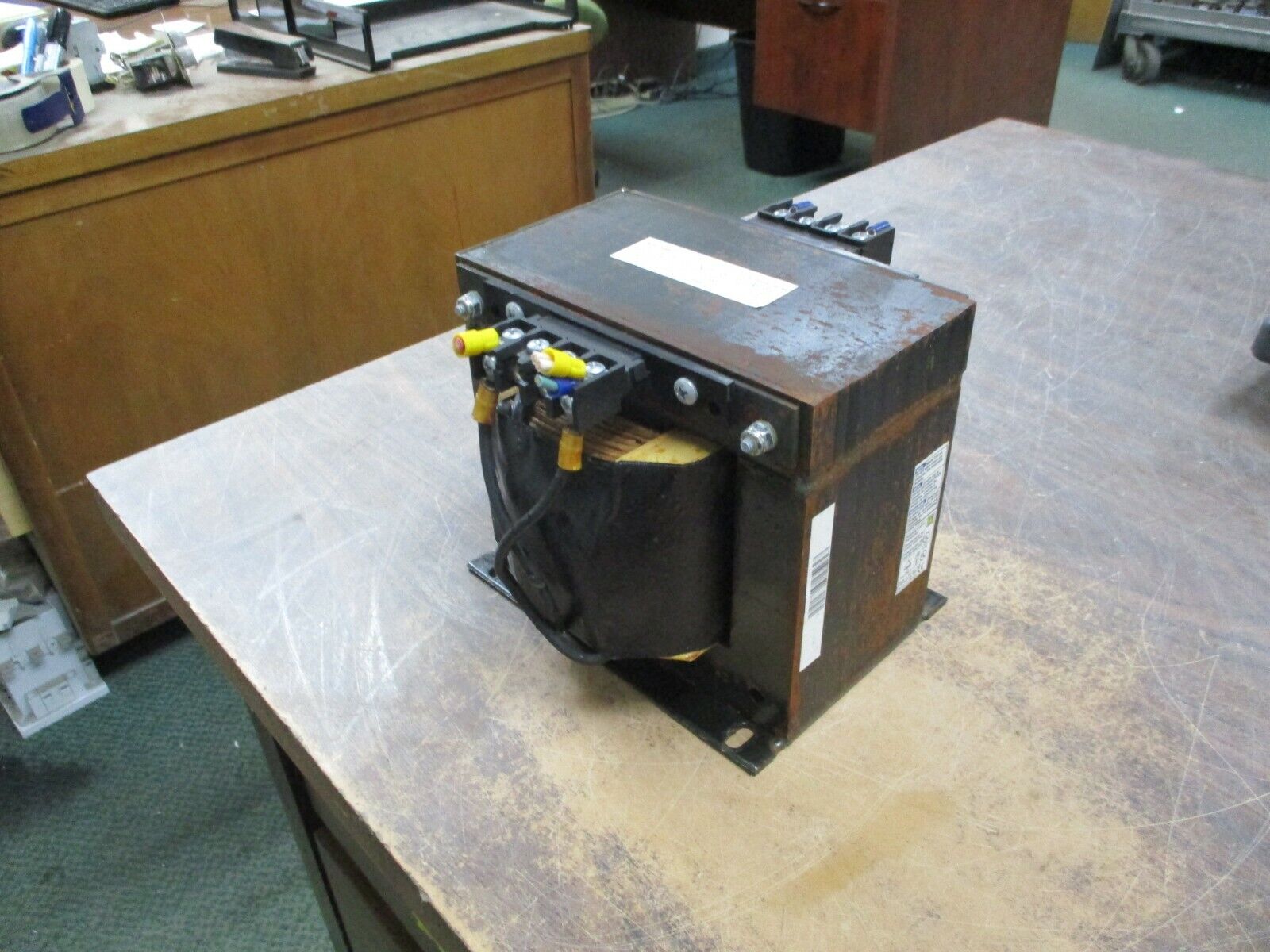 Square D	Transformer 9070T2000D1 2KVA Pri: 240/480V Sec: 120V 50/60Hz Used