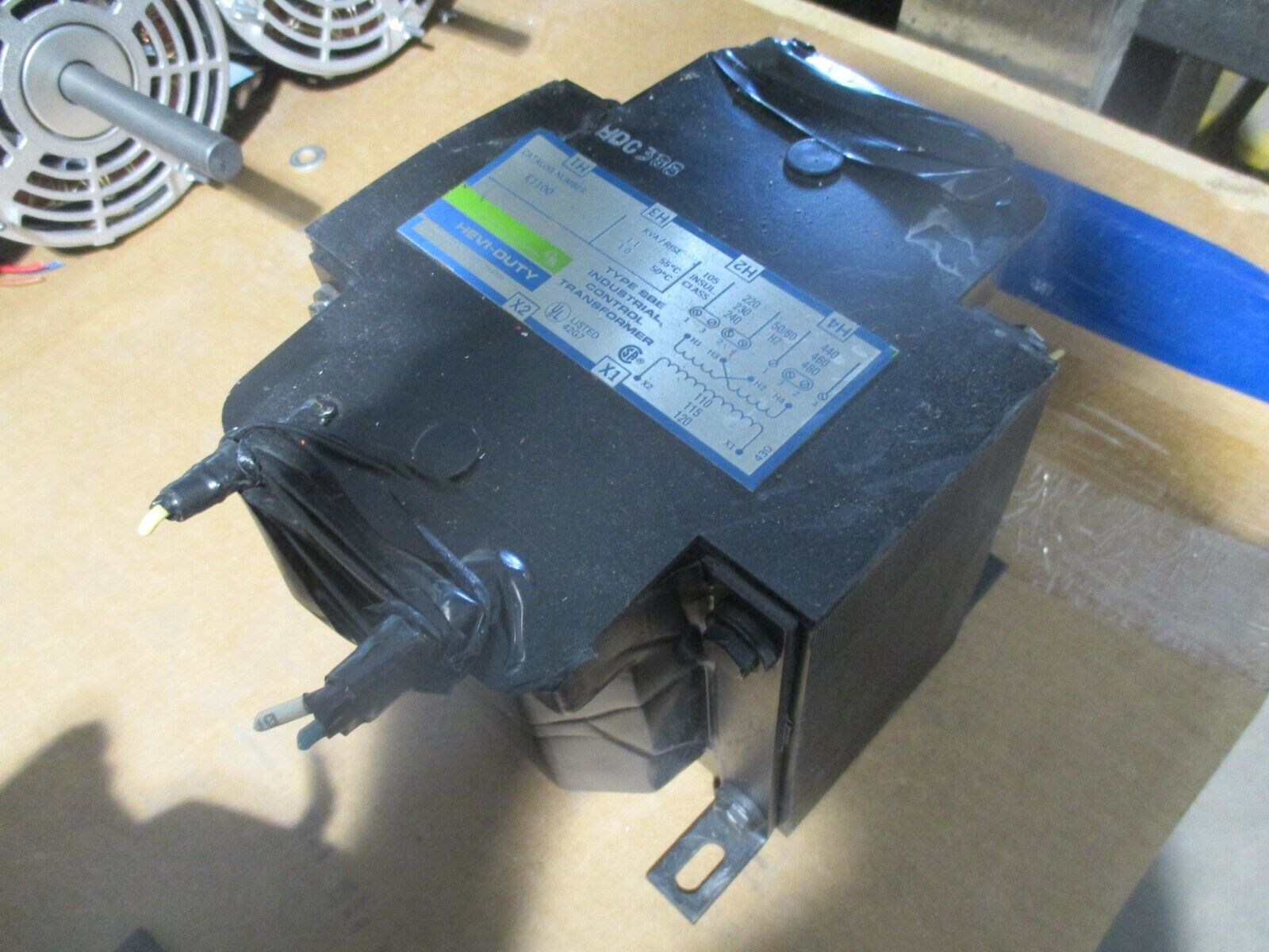 Hevi-Duty Type SBE Control Transformer E1100 1.1KVA Pri: 240/480V Sec: 120V Used